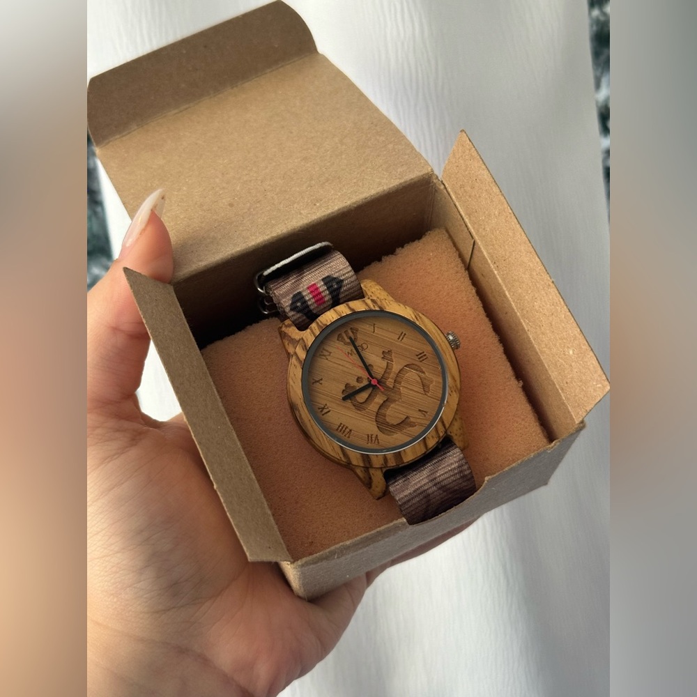 NWOT Women's Wudd Watch
